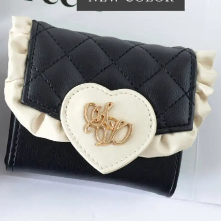 [BUNJANG] Secretdoor Quilting Wallet / Secretdoor 퀼팅 여성 지갑 일브 갸루 양산형 지뢰계 양지뢰