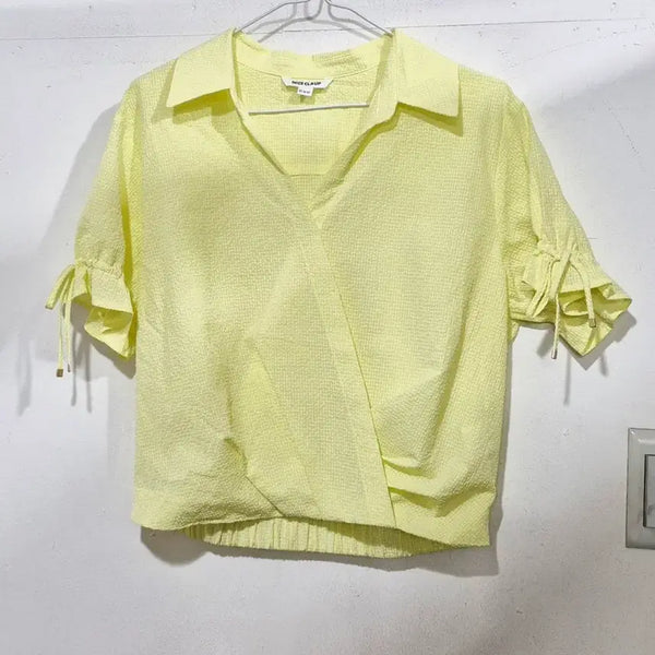 [BUNJANG] NICE CLAUP Yellow Textured Wrap Blouse / 나이스클랍 옐로우 텍스처 랩 블라우스