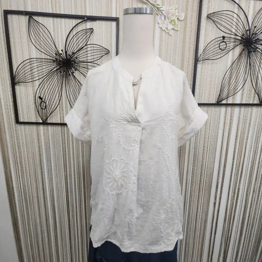 [BUNJANG] Japanese White Embroidered Blouse / 일제 화이트 자수 블라우스free