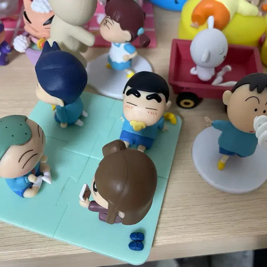 [BUNJANG] Crayon Shin-chan Play Set Figures (7 Types) / 짱구 소꿉놀이 피규어 7종 풀세트(전시했던거 새제품x)