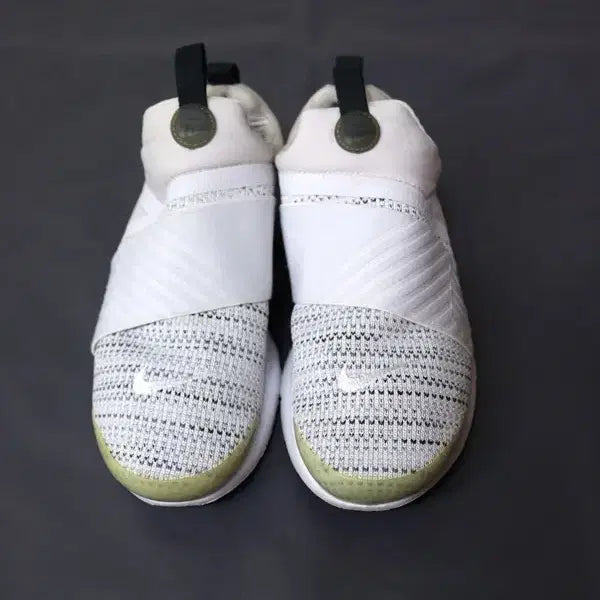[BUNJANG] Nike Mesh Sneakers (Women's, 240) / w51 나이키 메쉬 스니커즈(운동화) /여성240/사놀까2