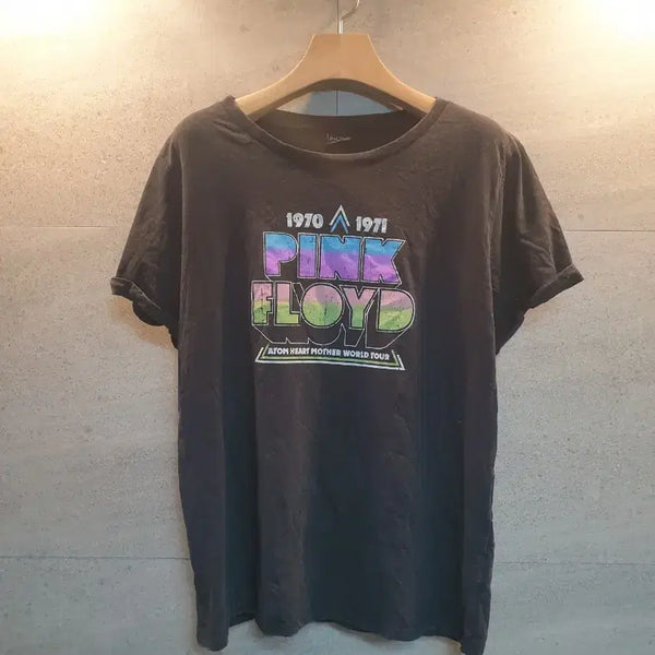 [BUNJANG] Pink Floyd Official Merchandise T-Shirt (Size L) / Pink Floyd 오피셜굿즈. 반팔티 미착.
