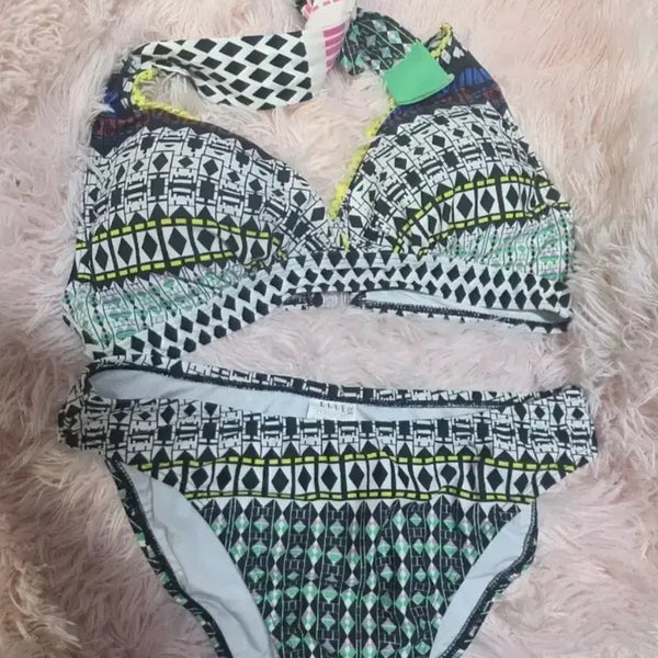 [BUNJANG] Elle Swimwear Bikini Pattern Size 85-90 / 엘르 수영복 엘르 수영복 85~90비키니 패턴. 실착용1회. 상태 좋아요