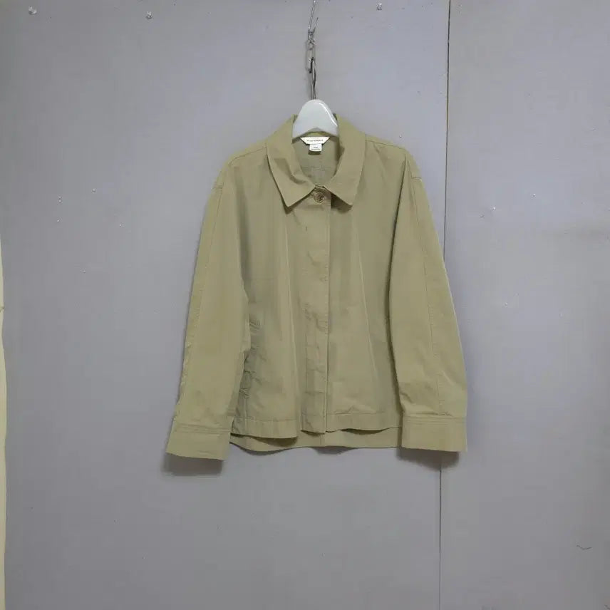 [BUNJANG] Club Monaco Beige Relaxed Fit Jumper Size M / 클럽모나코 베이지 루즈핏 점퍼 M  n7012