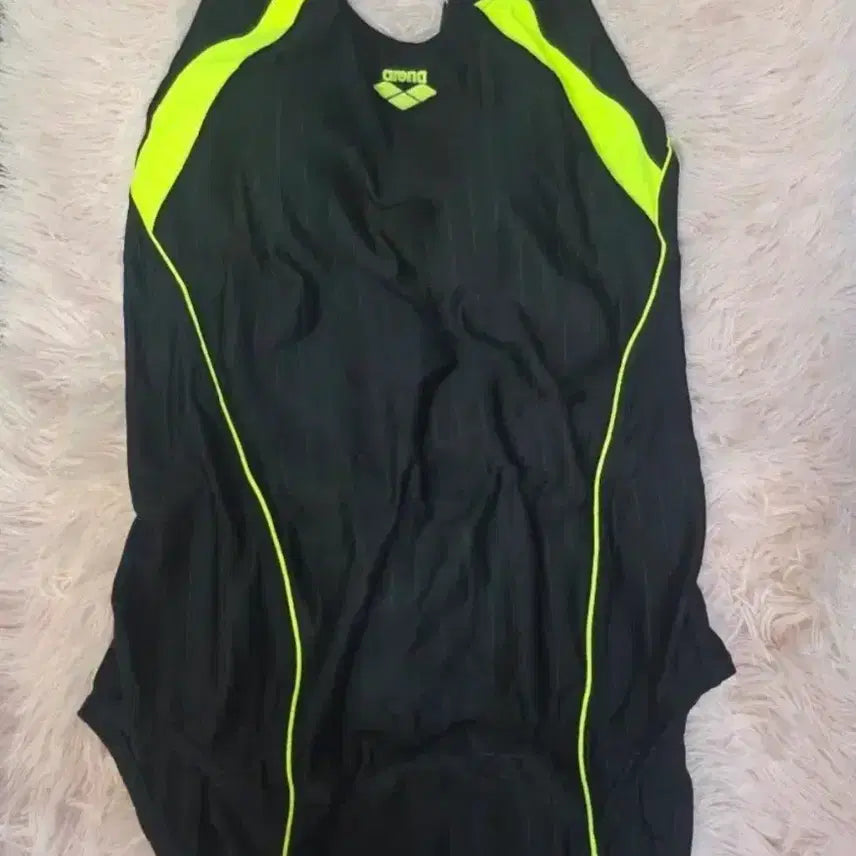 [BUNJANG] Arena Women's Swimsuit Black Yellow XXL / 아레나 수영복 여성 검정 옐로우. 100~ 105XXL. 상태좋아요