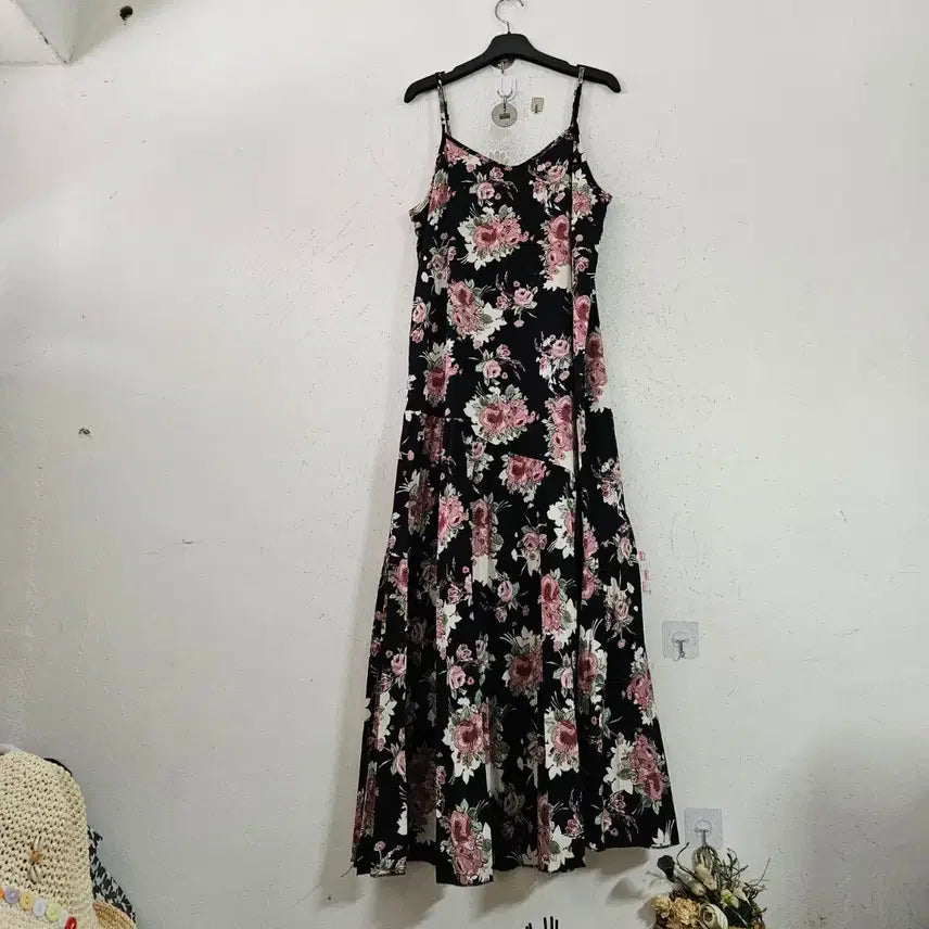 [BUNJANG] Floral Sleeveless Long Dress / 플로럴 민소매 롱 원피스
