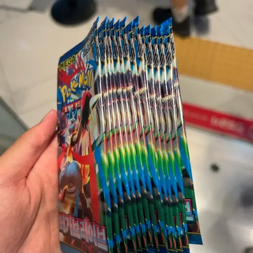 [BUNJANG] Mega Brave 15 Pack Trading Card Sealed / 홍대 오모차랜드 자판기에서 구입한 메가브레이브 15팩