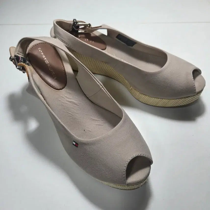 [BUNJANG] Tommy Hilfiger Elba Espadrille Wedge Slingback Sandals (Light Beige, 240mm) / 타미힐피거 에스파듀 웨지힐 샌들 240mm 여름 필수템 오픈토 슬링백