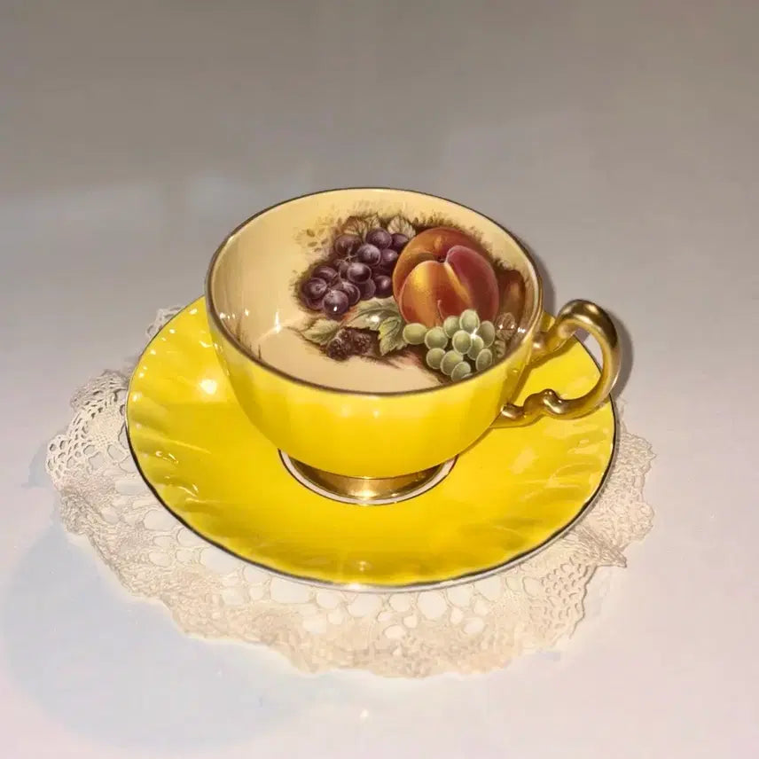 [BUNJANG] Aynsley Fine Bone China Teacup and Saucer Set / [영국 앤틱] 앤슬리 파인본차이나 찻잔 세트