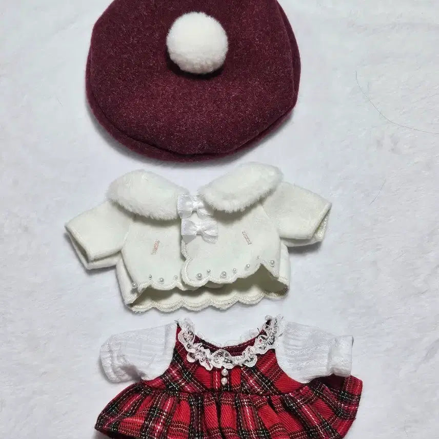 [BUNJANG] 20cm Cotton Doll Clothes Red Plaid Dress Beret Set / 20cm 솜인형옷 체크 레드 원피스 베레모 세트