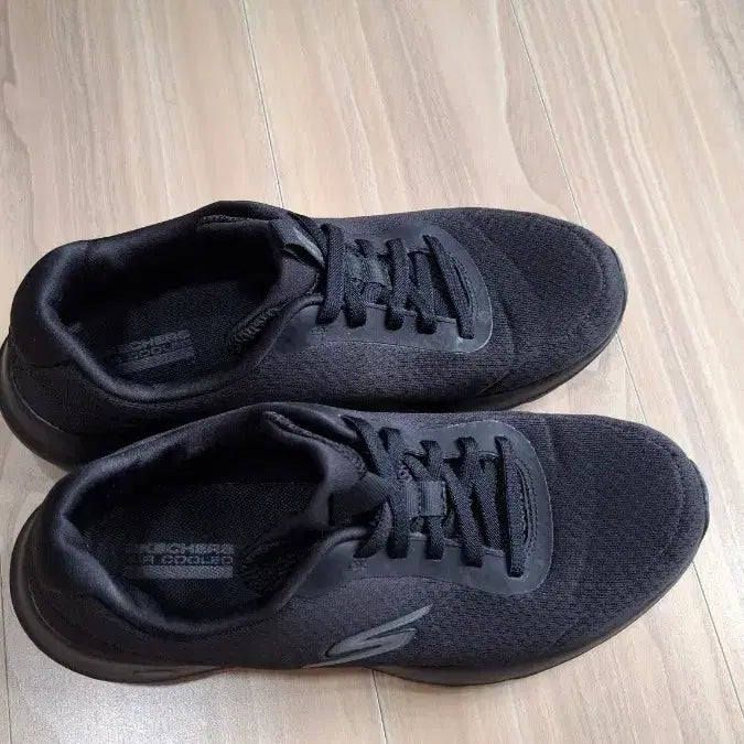 [BUNJANG] Skechers GoWalk Women's Sneakers Size 245 / 스케쳐스 고워크 245