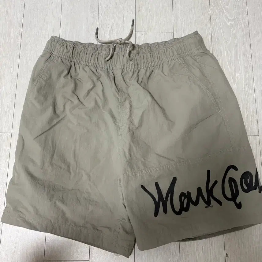 [BUNJANG] Mark Gonzales Khaki Shorts M Size / 마크곤잘레스 반바지 카키, 와릿이즌 M사이즈