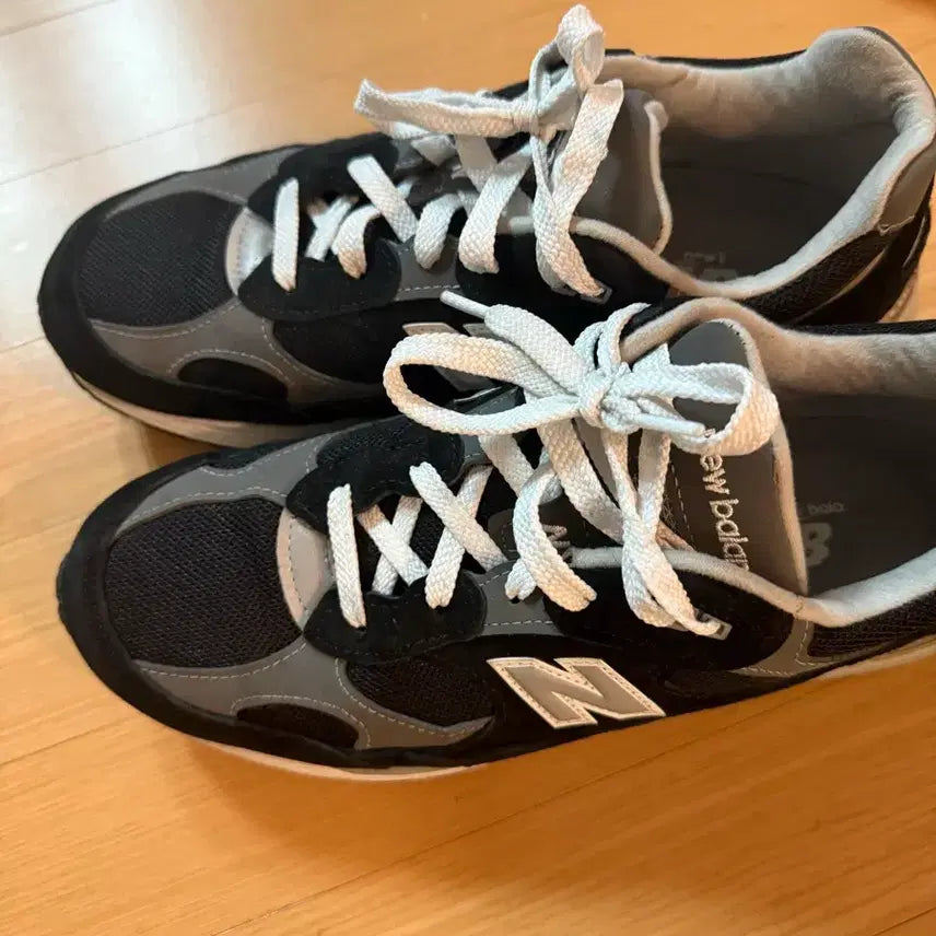 [BUNJANG] New Balance 992 Core Black Grey Sneakers / 뉴발란스 992 블랙 그레이