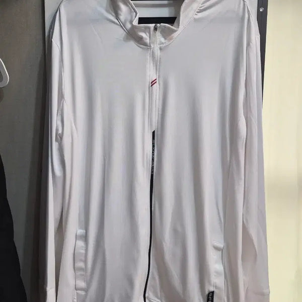 [BUNJANG] BFL Zip-Up Jacket White Size 100 / 새상품 BFL 집업 화이트 100