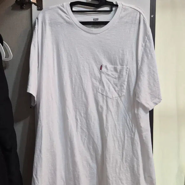[BUNJANG] Levi's White Short Sleeve Pocket T-Shirt XL / 새상품 리바이스 흰색 반팔 포켓 티셔츠 xl