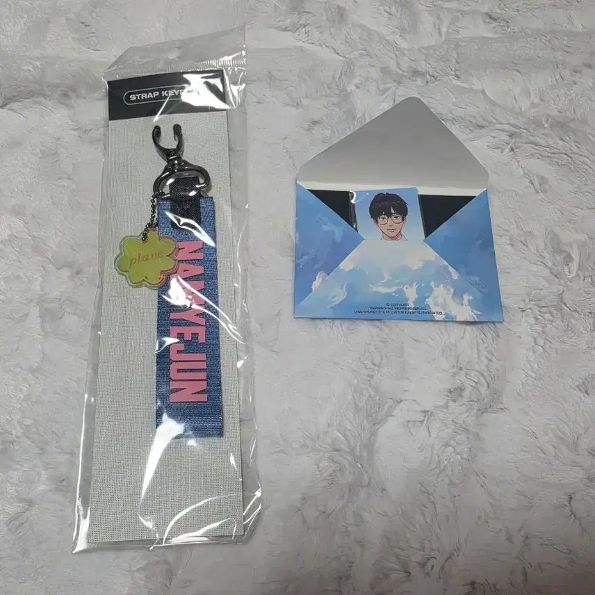[BUNJANG] PLAVE Yejun 6th Summer Strap Mini Polaroid (Sealed) / 플레이브 여섯번째여름 예준 육여름 스트랩 증사 미개봉 양도