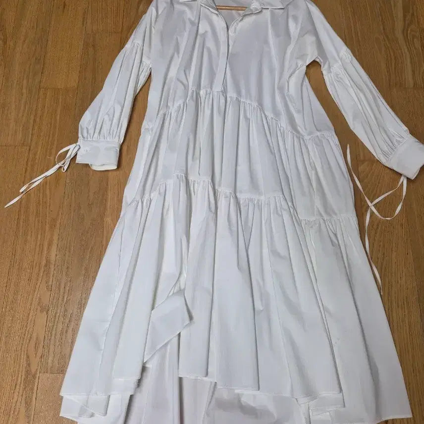 [BUNJANG] Papermoon White Long Dress Shirt Dress with Frill Detail / 페이퍼문 화이트원피스