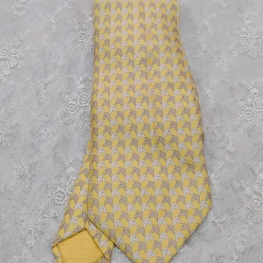 [BUNJANG] Hermès Silk Necktie Yellow Horse Pattern / 에르메스 넥타이