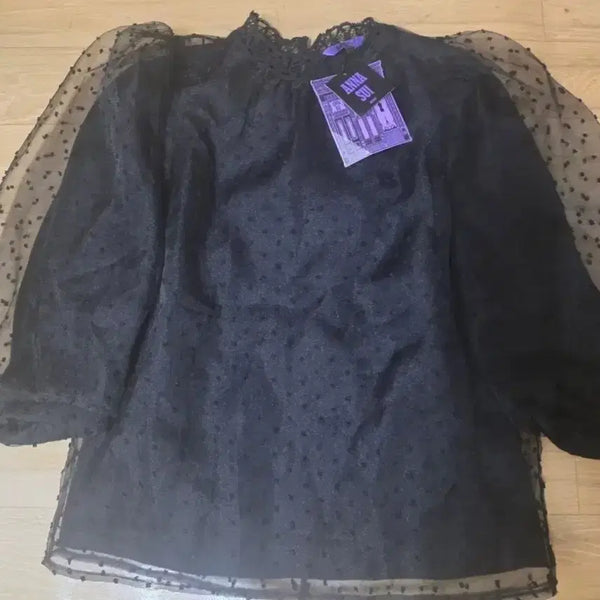 [BUNJANG] Anna Sui Dot See-Through Puff Sleeve Blouse / 안나수이 도트 시스루 퍼프 소매 블라우스 시스루90.55.5만8천원