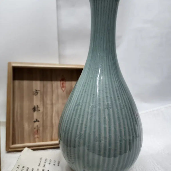 [BUNJANG] Donggukyo Celadon Porcelain Vase by Bang Cheolju / 혁산 방철주 동국요 청자 화병 도자기주병