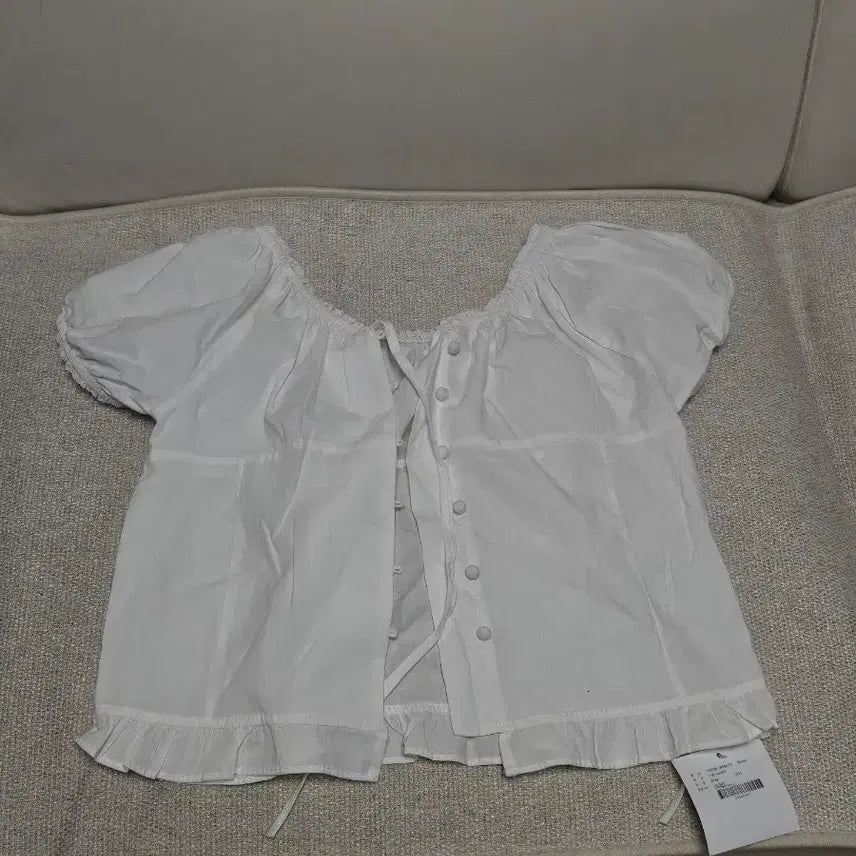 [BUNJANG] White Puff Sleeve Blouse / 택o 새상품) 화이트 퍼프 블라우스