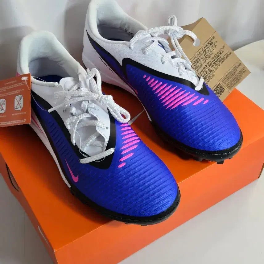 [BUNJANG] Nike Phantom 6 Academy TF Futsal Shoes (Blue/Pink) / (새상품) 나이키 팬텀6 TF 풋살화  정품