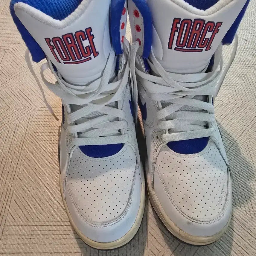 [BUNJANG] Nike Air Force 1 High White/Blue Sneakers / 나이키 에어 포스 1 하이 흰/파랑