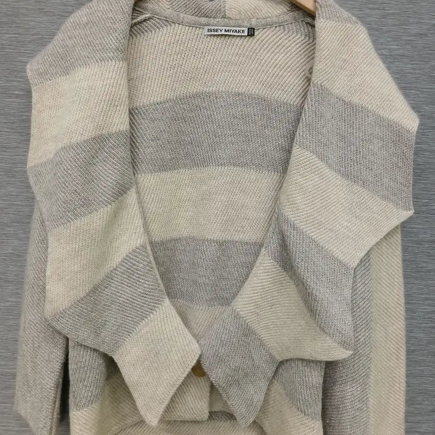 [BUNJANG] Issey Miyake Cardigan / 5695 이세이미야케 가디건 F