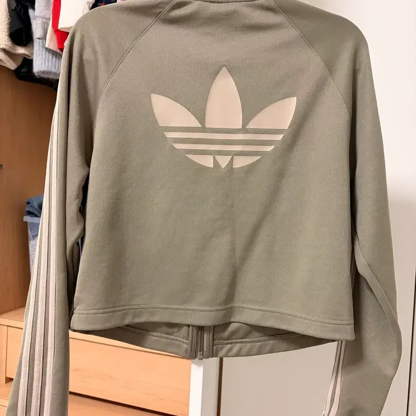 [BUNJANG] Adidas Khaki Track Top Jersey / 아디다스 카키색 트랙탑 져지