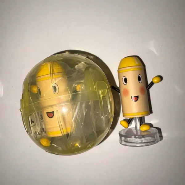 [BUNJANG] Kkaman Crayon Yellow Gachapon Figure / 까만크레파스 가챠 노랑이