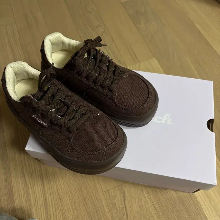 [BUNJANG] Pose Gantz Mumbum Canvas Chocolate, Brown (230) / (새상품)포즈간츠 멈멈캔버스 초콜렛, 브라운 230