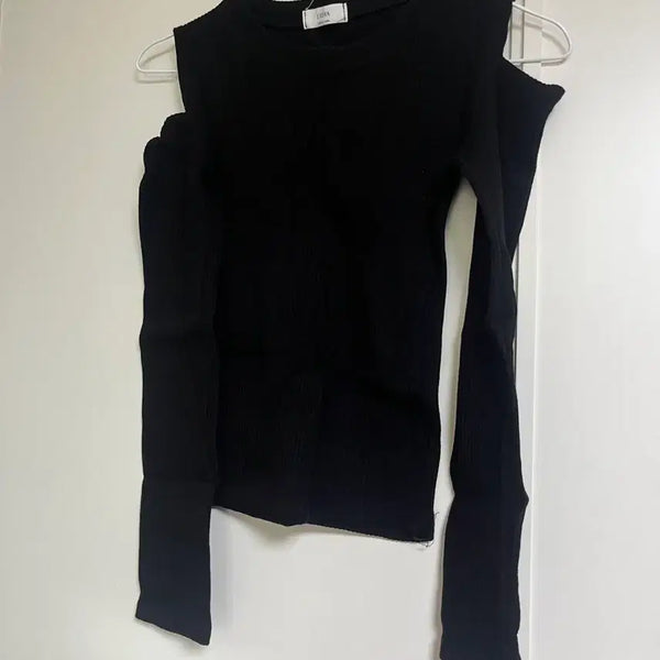[BUNJANG] Akubiclub Shoulder Slit Ribbed T-Shirt / 아쿠비 클럽 숄더 슬릿 골지 티셔츠