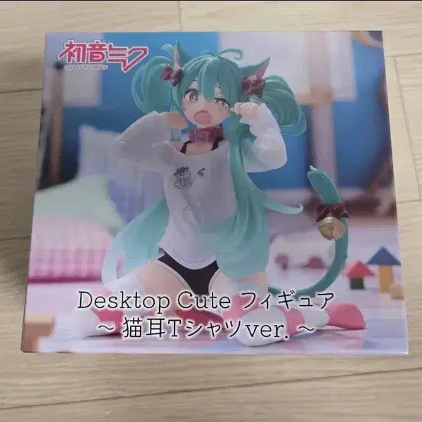 [BUNJANG] Hatsune Miku Cat Ear T-shirt Figure (Sealed) / 미개봉 데스크탑 하츠네 미쿠 고양이 귀 티셔츠 피규어