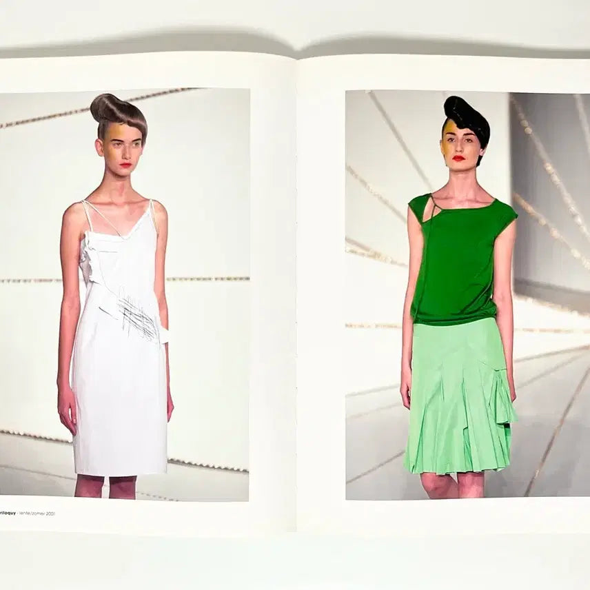 [BUNJANG] Hussein Chalayan Art Book First Edition / 후세인 샬라얀 아트북 초판