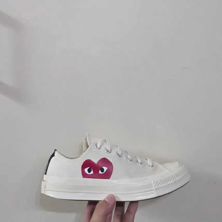 [BUNJANG] Converse x Comme des Garçons PLAY Hidden Heart Chuck 70 Low Milk / [245] 컨버스x꼼데가르송 플레이 히든하트 척70로우 밀크