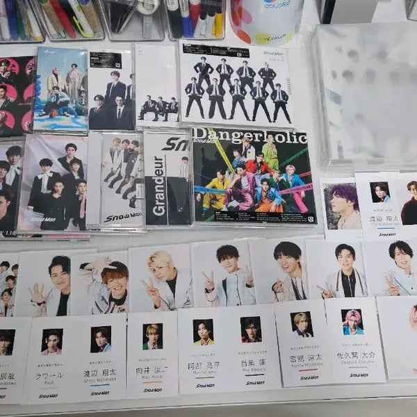 [BUNJANG] Snowman Snowman Goods Bundle Set / [2번] snowman 스노만 굿즈 앨범 일괄 처분
