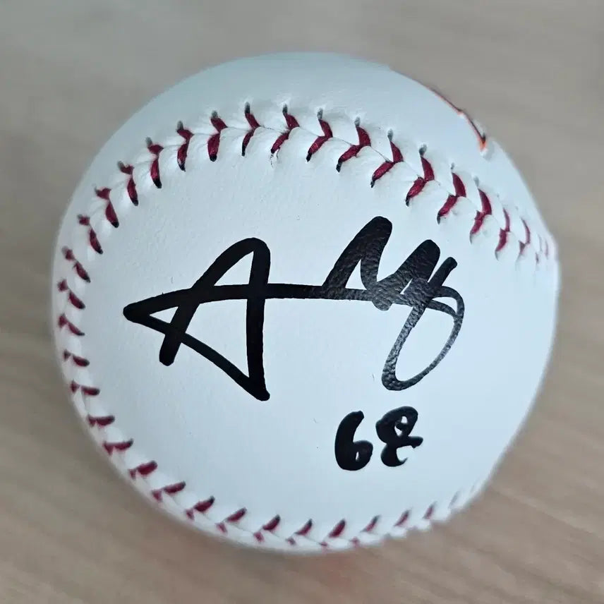 [BUNJANG] Hanwha Eagles Park Jun-young Autographed Ball (Logo) / 한화이글스 박준영 싸인볼(로고)