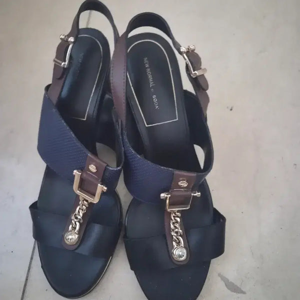 [BUNJANG] Soda Women's Black Navy Sandals / 소다샌들245