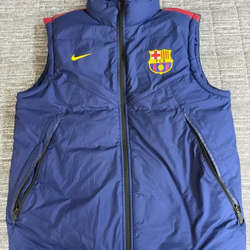 [BUNJANG] Barcelona Training Vest Padded Vest (Overseas M) / (해외M) 바르셀로나 트레이닝 베스트 패딩 조끼