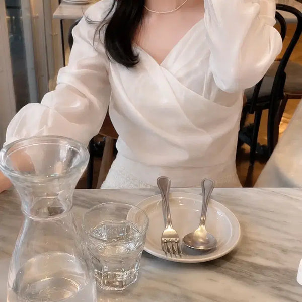 [BUNJANG] CLORE Puff Shirring Wrap Blouse / CLORE 클로르 퍼프 셔링 랩 블라우스