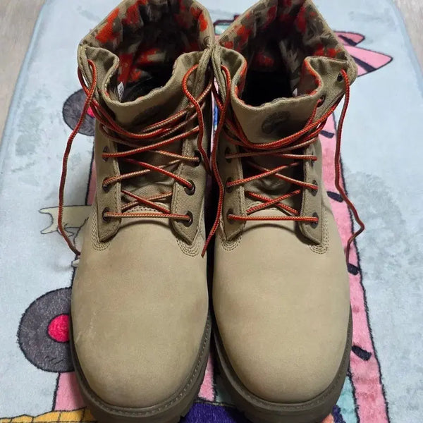 [BUNJANG] Timberland 6-Inch Beige Roll Top Boots 8.5W / 팀버랜드 6인치 베이지 롤탑부츠(8.5W)