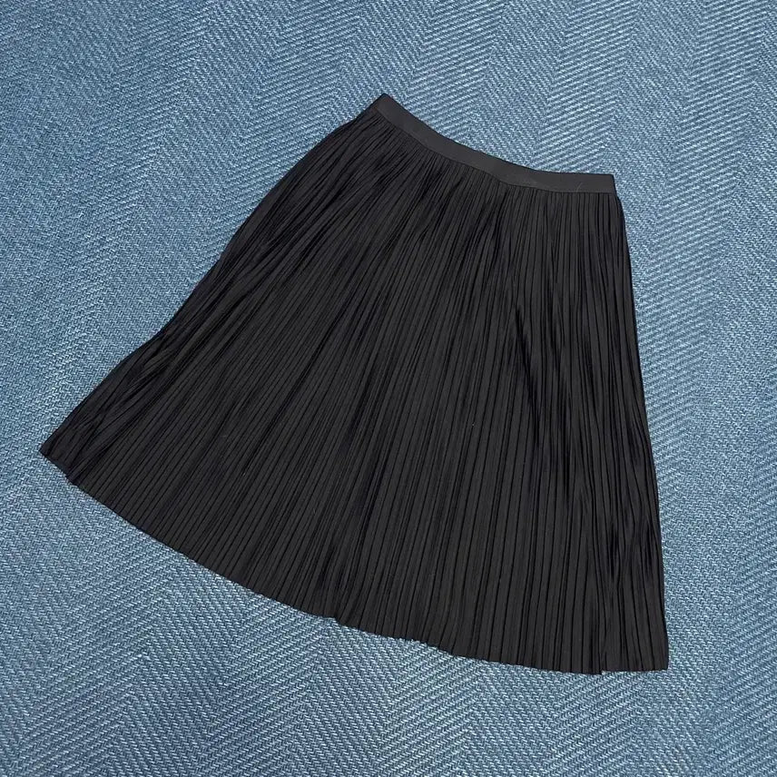 [BUNJANG] Uniqlo Pleated Skirt (Women's L) / [여성L] 유니클로 플리츠 스커트 치마 만원샵