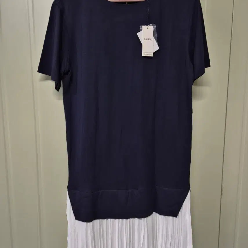 [BUNJANG] LUNE Navy Pleated Dress / LUNE 네이비 원피스 플리츠원피스