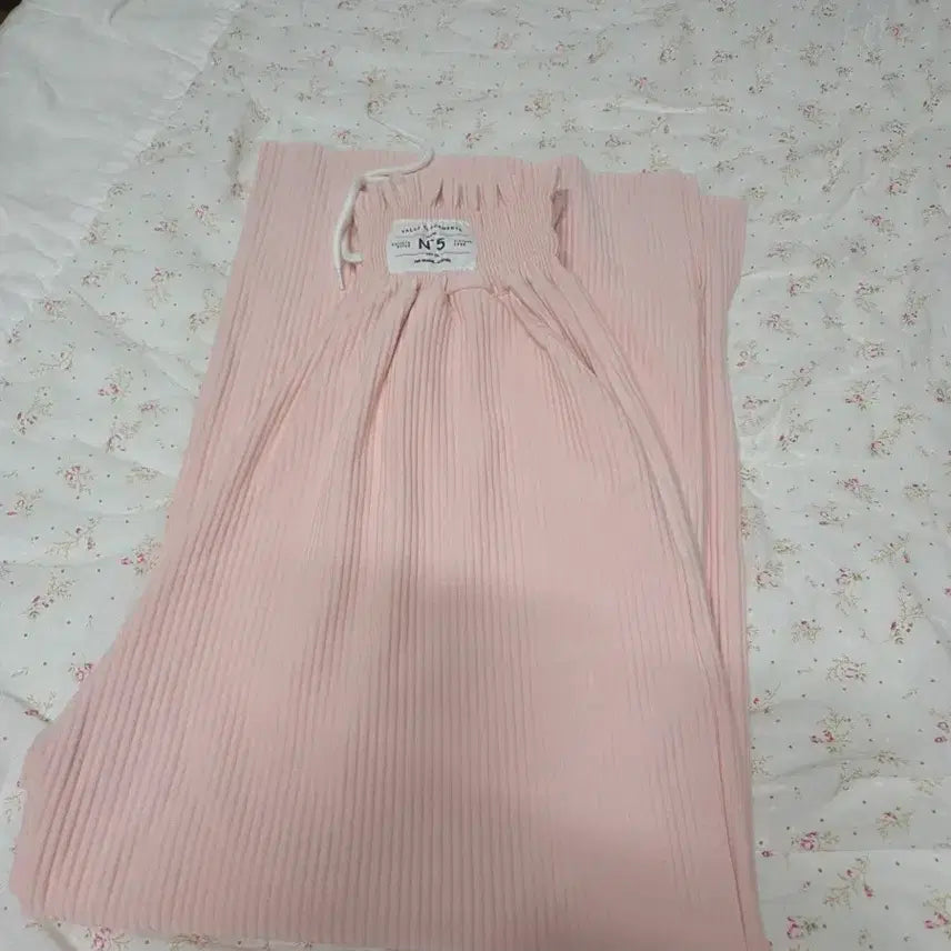 [BUNJANG] Endorphin Cozzy Cotton Ribbed Wide Leg Pants / 엔돌핀.코즈캣 찰랑 와이드 팬츠