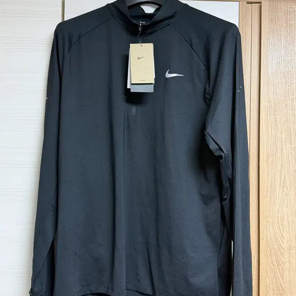 [BUNJANG] Nike Stride Dri-FIT Quarter-Zip Running Top Black HV2181-010 / 나이키 스트라이드 드라이핏 쿼터집 런닝 탑 블랙 HV2181-010