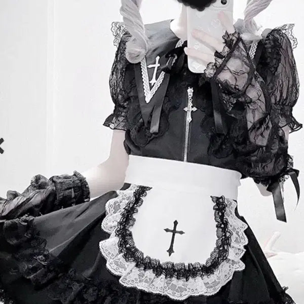 [BUNJANG] Mazu Cross Embroidery Lace Apron Skirt / 마즈 크로스 자수 레이스 앞치마 에이프런 메이드 스커트 지뢰계  판매