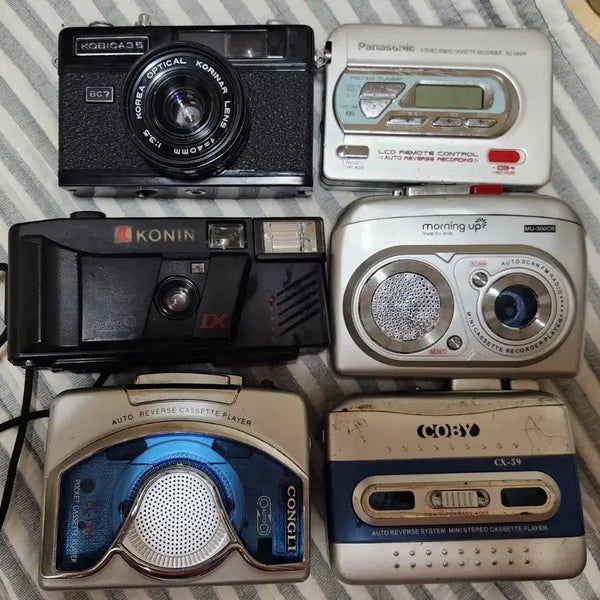 [BUNJANG] Vintage Camera and Cassette Player Bundle / 빈티지 카메라& 카셋트 플레이어일괄