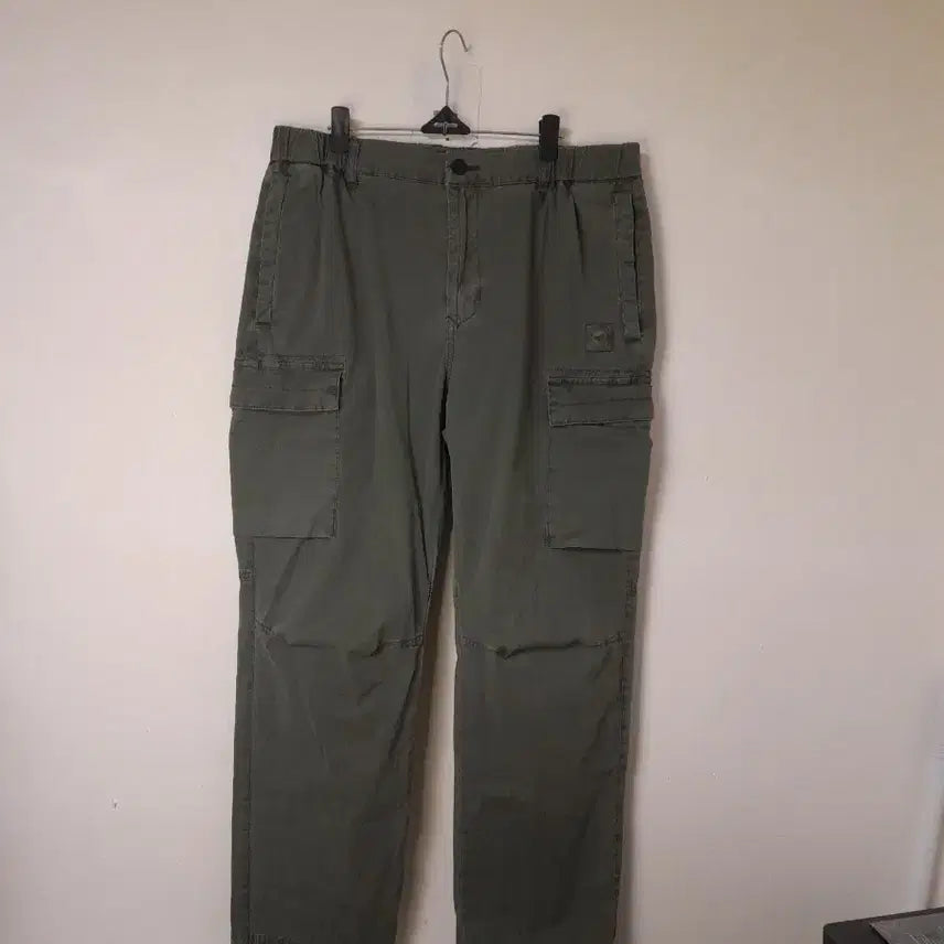 [BUNJANG] Mandarin Duck 24SS Banding Cargo Pants Khaki Green Size 85/32"-34" / 24SS 만다리나덕 밴딩카고 팬츠 85/32"~34"