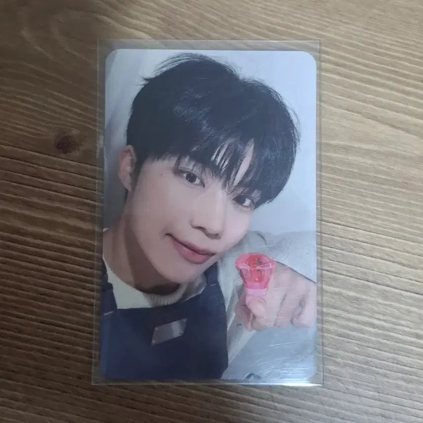 [BUNJANG] ZB1 Sung Hanbin Reflow Ring Version Photocard / 제베원 제로베이스원 박건욱 리플로우 반지버전 양도합니다