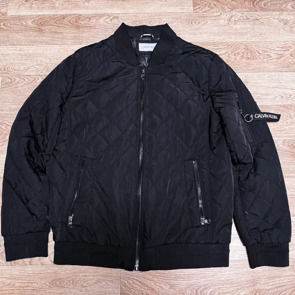 [BUNJANG] Calvin Klein Quilted Bomber Jacket Black Size M / 캘빈클라인 퀼팅 봄버 자켓 블랙 사이즈 M